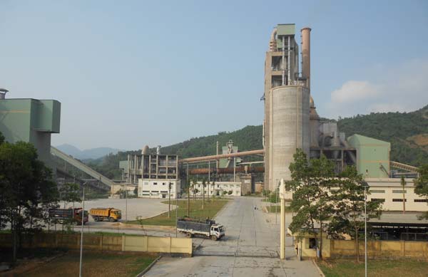 Nhà máy xi măng Quang Sơn